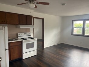 28 Saint Marys St, Unit #4 in Depew, NY - Building Photo - Building Photo