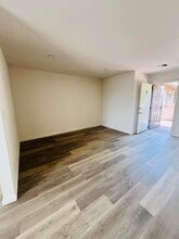 7502 9th St, Unit E in Buena Park, CA - Foto de edificio - Building Photo