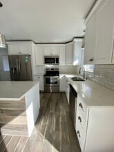 1200 Vickie Ln in Matthews, NC - Building Photo - Building Photo