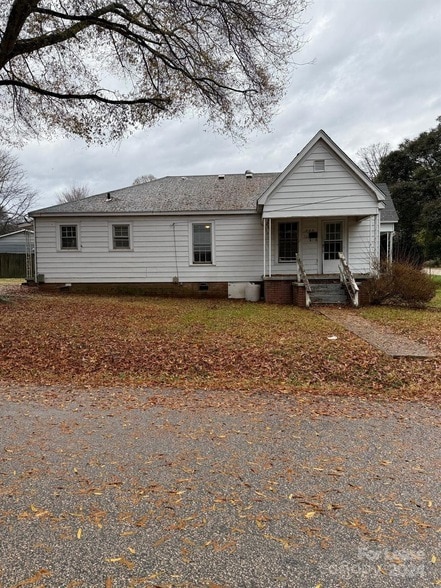703 Louise Ave in Kannapolis, NC - Building Photo