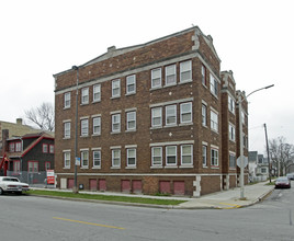 1540-1544 Park Ave in Racine, WI - Foto de edificio - Building Photo