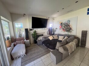 670 Alagria Pl, Unit 1615 - A-701 - A in Chula Vista, CA - Building Photo - Building Photo