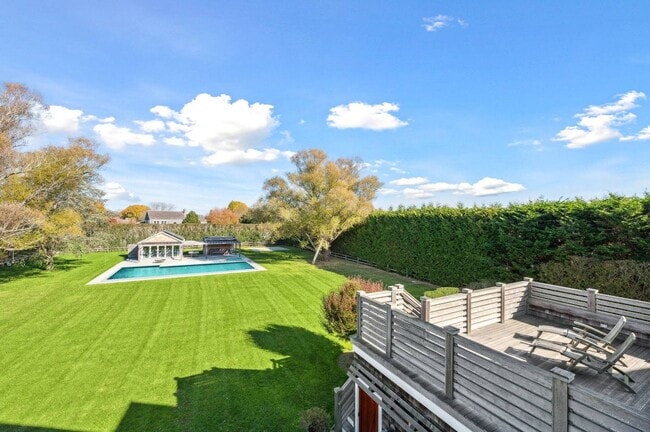 50 Mecox Bay Ln in Water Mill, NY - Foto de edificio - Building Photo