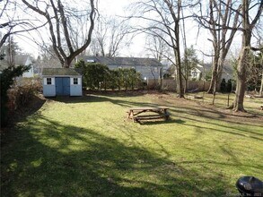 13 Wilcox St in Wethersfield, CT - Building Photo - Building Photo