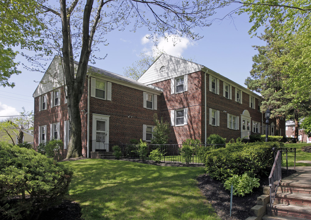 Willowmere Court Apartments in Montclair, NJ - Foto de edificio