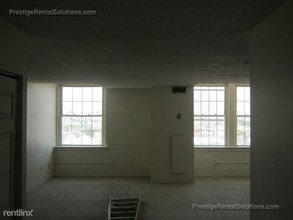 56 St Joseph St in Fall River, MA - Building Photo - Building Photo