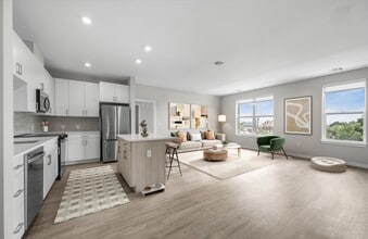 Alta French Hill in Marlborough, MA - Building Photo - Building Photo