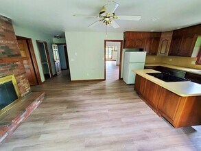 197 W Center St in West Bridgewater, MA - Building Photo - Building Photo