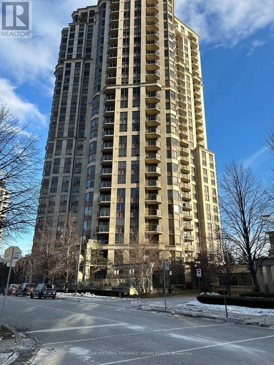 80-780 Harrison Garden Blvd in Toronto, ON - Building Photo