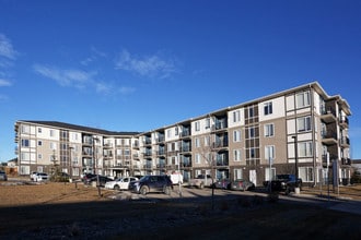 Airdrie Place Apartments in Airdrie, AB - Building Photo - Building Photo
