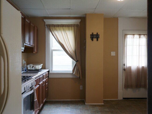 405 E 12th Ave in Columbus, OH - Building Photo - Building Photo