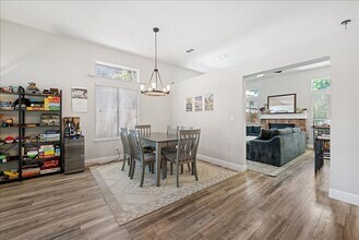 206 Bowden Ct in Roseville, CA - Building Photo - Building Photo