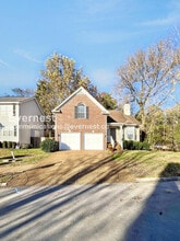 2073 Upland Dr in Franklin, TN - Building Photo - Building Photo