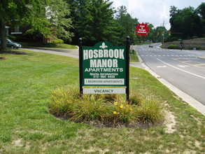 Hosbrook Manor in Cincinnati, OH - Building Photo - Building Photo