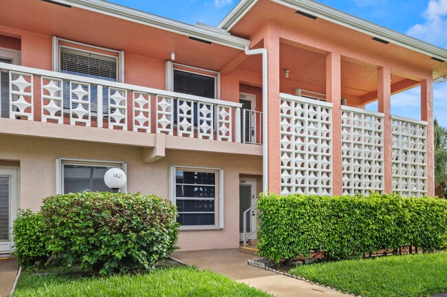 property at 1421 NW 20th Ave
