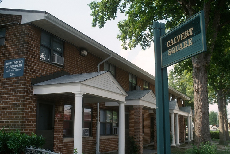 Calvert Square in Norfolk, VA - Foto de edificio