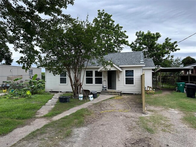 820 Bennington St in Houston, TX - Building Photo - Building Photo