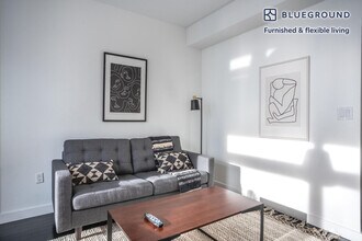 123 Washington St in New York, NY - Building Photo - Building Photo