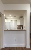 6740 NW 114th Ave in Doral, FL - Building Photo