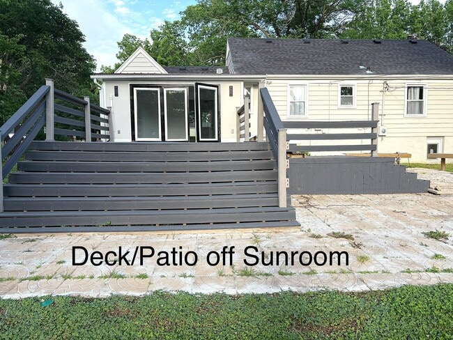 11104 Sunnyslope Dr in Kansas City, MO - Building Photo - Building Photo