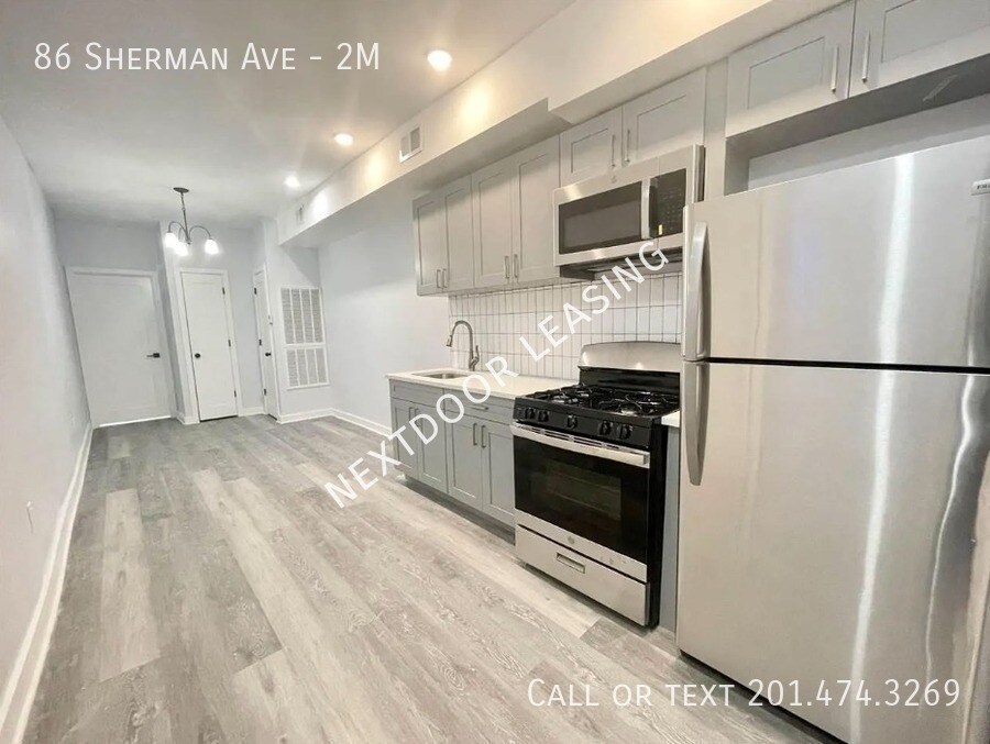 86 Sherman Ave in Jersey City, NJ - Building Photo