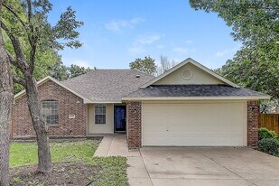 1402 Stiles Ct in Midlothian, TX - Building Photo