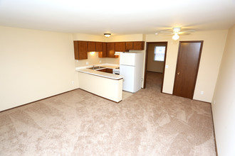 Western Hills Apartments in Evansville, IN - Building Photo - Interior Photo