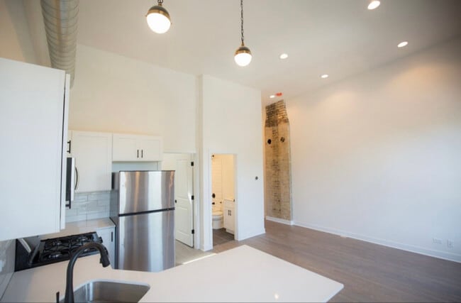 417 W North Ave in Chicago, IL - Building Photo - Building Photo