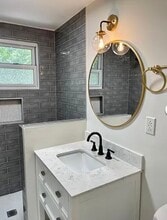 1927 Lakewood Cir N in Jacksonville, FL - Building Photo - Building Photo