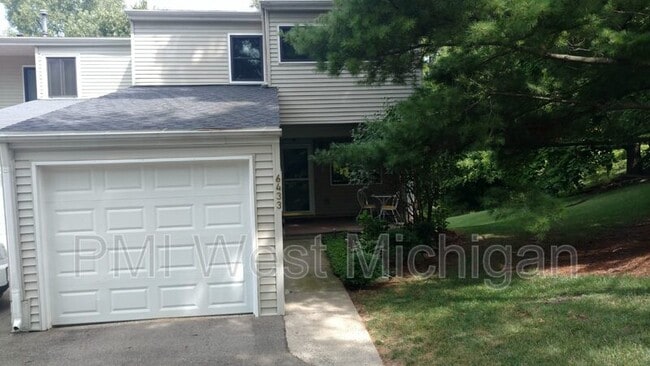 property at 6433 Wainscot Dr SE