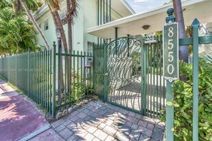 8550 Byron Ave in Miami Beach, FL - Building Photo