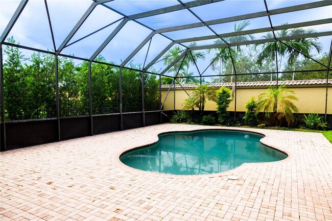 18520 SW 39th Ct in Miramar, FL - Building Photo - Building Photo