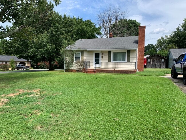 1003 Cliff Rd in Asheboro, NC - Building Photo - Building Photo