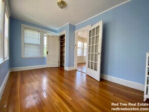 94 Beechcroft St, Unit 3 in Boston, MA - Building Photo - Building Photo