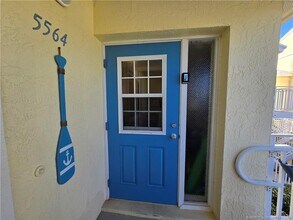 5564 NE Gulfstream Way in Stuart, FL - Building Photo - Building Photo