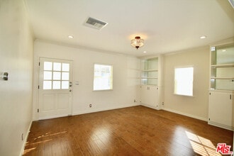 3141 Fairmount Ave in Montrose, CA - Building Photo - Building Photo
