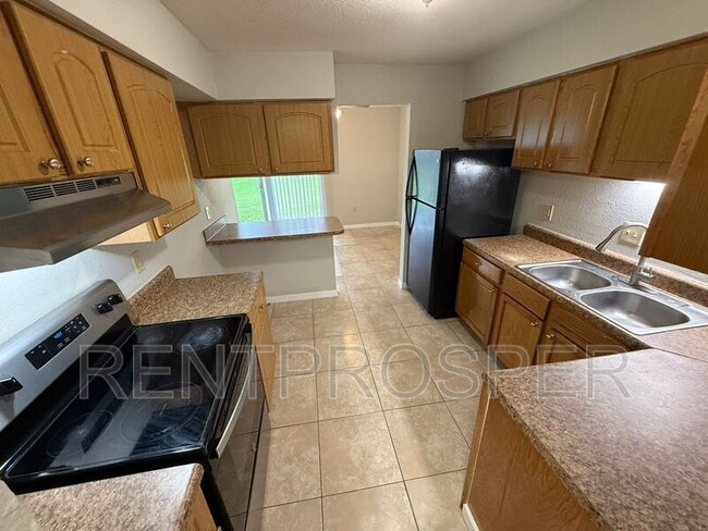 property at 4305 S Semoran Blvd