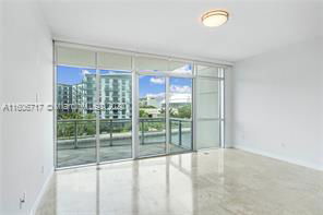 1090 NW N River Dr in Miami, FL - Foto de edificio - Building Photo