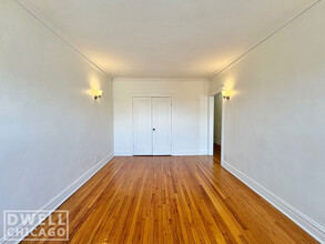 3229 W Dickens Ave, Unit 1 in Chicago, IL - Building Photo - Building Photo