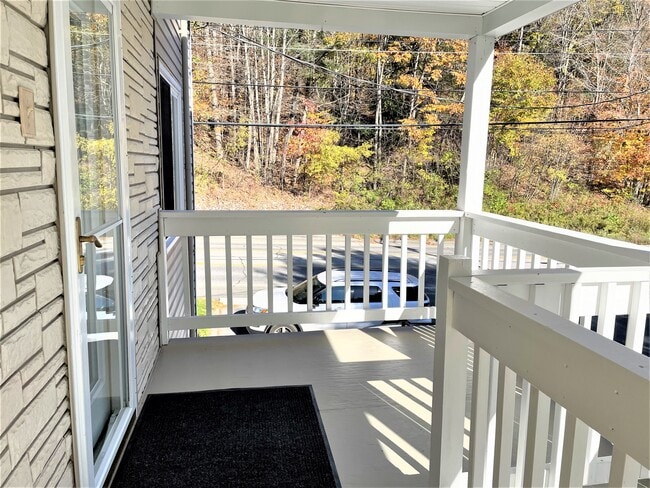 210 Mount Vernon Ave, Unit 1 in Augusta, ME - Building Photo - Building Photo