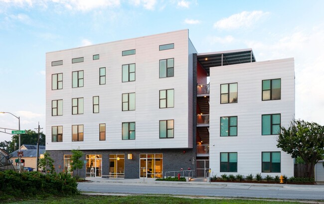 Vermilion Lofts in Lafayette, LA - Building Photo - Interior Photo