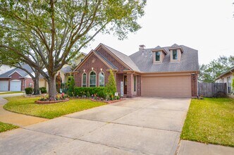 2811 Willow Fork Dr in Katy, TX - Building Photo - Building Photo