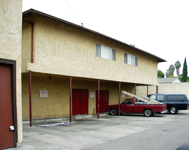 1811 W Crestwood Ln in Anaheim, CA - Building Photo - Other