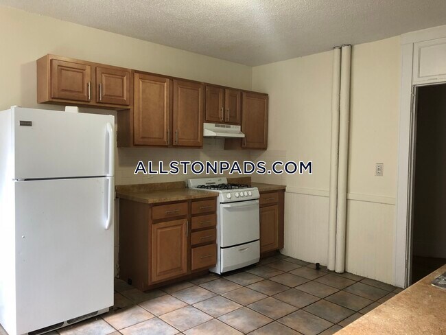 property at 8 Barrows St