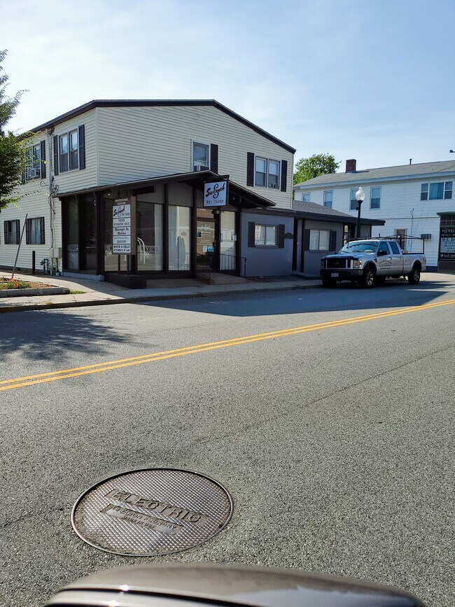 104 N Main St in Mansfield, MA - Building Photo - Building Photo