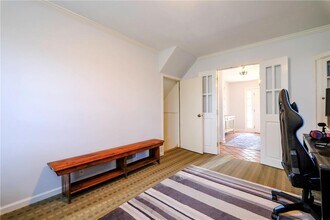 38 Shadow Ln in Mamaroneck, NY - Building Photo - Building Photo