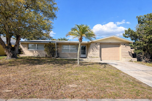 property at 5653 Elkhorn Blvd