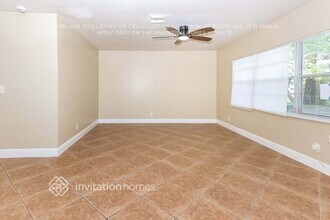 4060 Kent Ave in Lake Worth Beach, FL - Building Photo - Building Photo