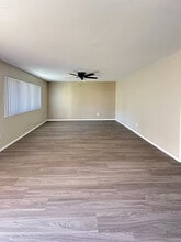 Palm Central South in Riverside, CA - Foto de edificio - Building Photo