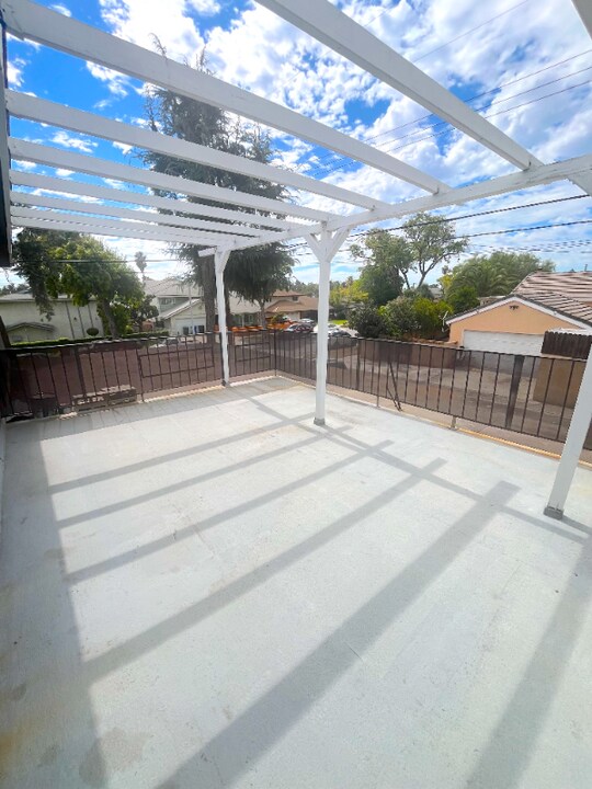 587 Silverwood Ave in Upland, CA - Building Photo